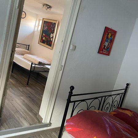 Gaestehaus Linden -Zweibettzimmer Екстер'єр фото